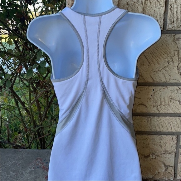 Tank Top White & Gray Workout Gym Size Small Yoga - Picture 6 of 10